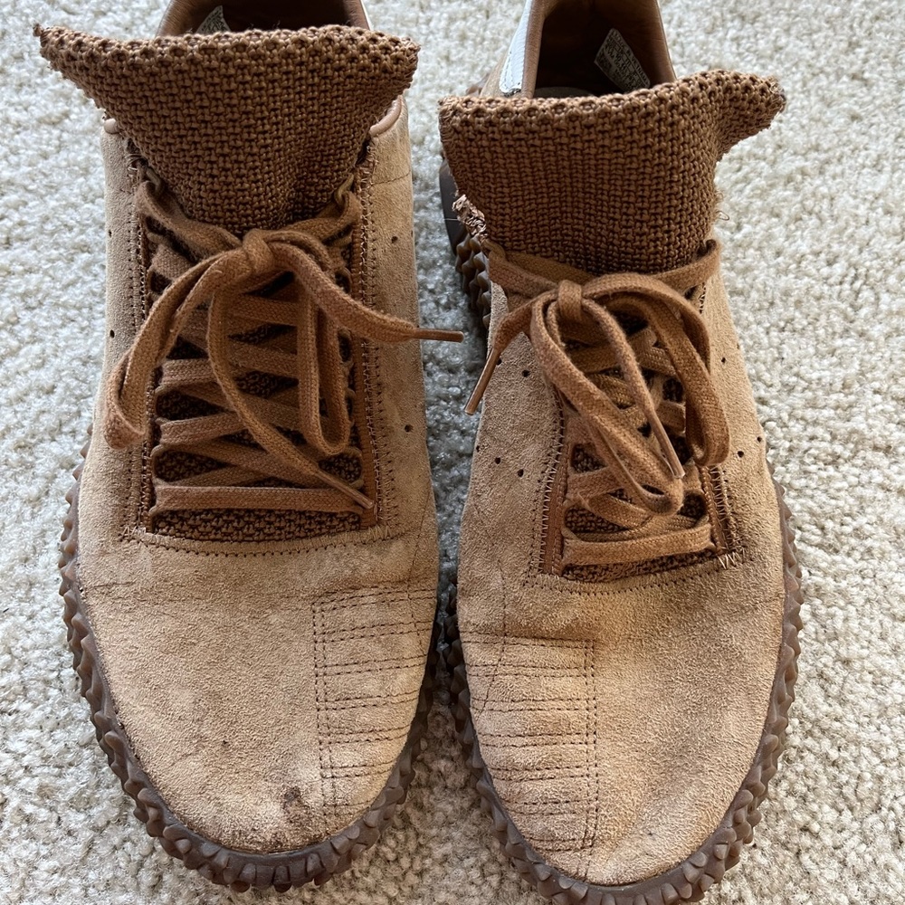Adidas Kamanda brown, men’s size 10.5